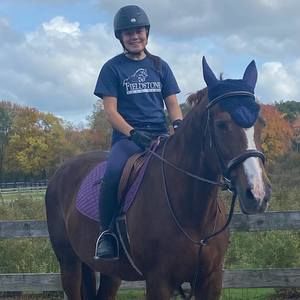 Meet your Posher, Rina